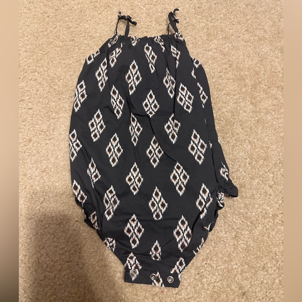 Stylish Grat and White Patterned Baby Romper​